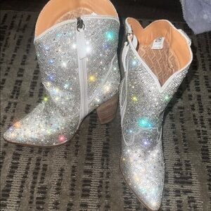 Dingo Silver Heeled Boots with Glittery Finish